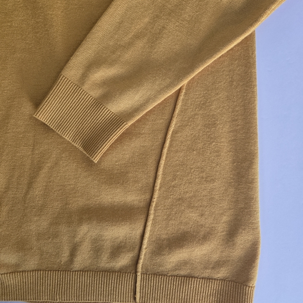 NWT, Wonderly Oversize  Golden Crew Neck Sweater. Size M - Picture 6 of 9